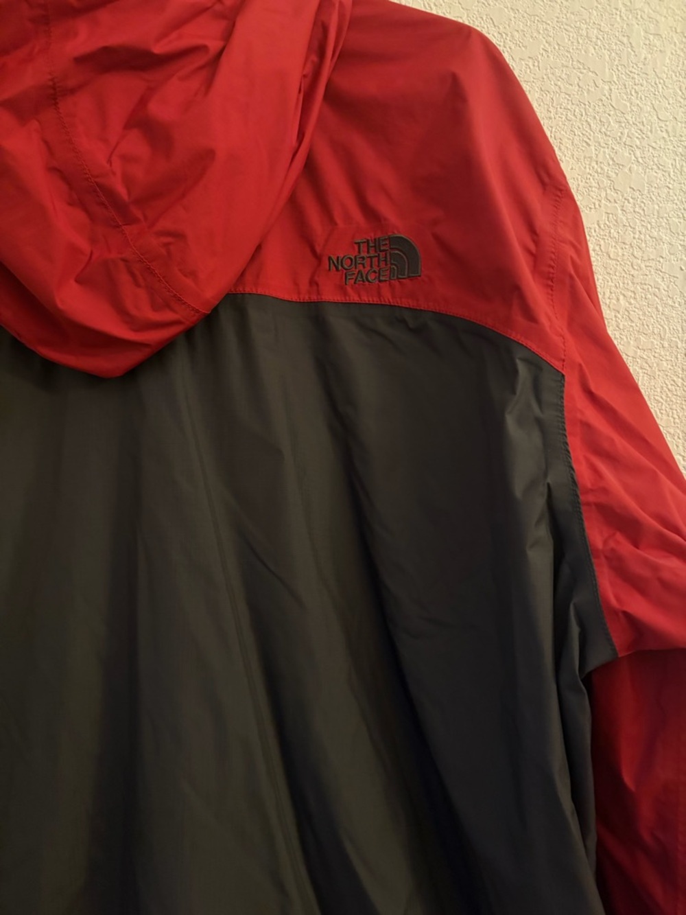 The North Face Hooded Rain Jacket - Picture 3 of 7